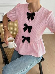 Blusa casual de mujer con rayas y lazo, Blusa de manga corta a rayas elegante para mujer, Decoración de lazo negro vintage, Diseño holgado y estilizante con volantes, Camisa color albaricoque, Verano para mujer, Blusa para salir, Playa para mujer, - Rosa - Ver 6