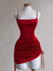 Vestido de mujer minimalista con tirantes finos, fruncido y escote bajo - Rojo - Ver 5