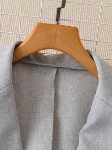 Chaqueta delgada de traje casual con bolsillo en la solapa y dobladillo de manga para mujer - Gris Claro - Ver 3