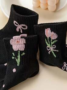 1/5 Pasang Kaos Kaki Pendek Wanita Motif Bunga, Kaos Kaki Pendek yang Manis & Nyaman dan Bernapas, Cocok untuk Pemakaian Sehari-hari, di Rumah, Bepergian, Sepanjang Musim - MultiWarna - View 6