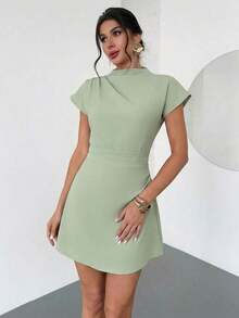 Vestido mini de línea A con fruncido de unicolor, adecuado para el uso diario en verano - Verde - Ver 5