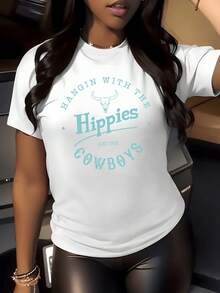Bull Skull Representing The Free Spirit Of The Desert Alongside Retro Lettering Evoking The Union Between Hippies And Cowboys. Modern And Comfortable Casual Women's T-Shirt - 白色 - 查看 1