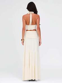 Two-Piece Set: Sleeveless Top With V-Neck And  Halter Neck And Long Ruffled Skirt - 杏色 - 查看 4