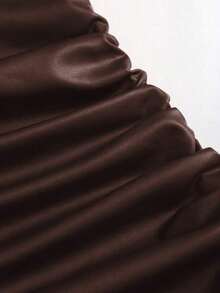 Nuevo vestido mini de verano de ajuste ceñido con cuello asimétrico, cintura fruncida y detalles de volantes laterales, en tela elástica con revestimiento de color vino tinto, adecuado para club, fiesta, cóctel y uso diario - Café integral - Ver 6