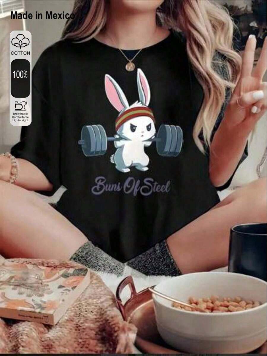 1psc1 camiseta unisex estampada de corte holgadoCartoon Fitness style White rabbit Weightlifting with determinationIdeal para combinar con ropa informal, actividades deportivas y de fitness, viajes y vacaciones, o como regalo para amigos y familiares. Adecuado para ocasiones como las vacaciones de verano, Halloween y el Día de la Independencia de México. 100% Algodón - Negro - Ver 1