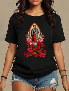 Figura espiritual rodeada de rosas rojas y rosadas simbolizando paz amor y esperanza con vibrantes tonos cálidos que inspiran fe y energía positiva camiseta de mujer casual moderna para uso diario - Multicolor - Ver 1