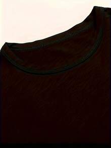 Camiseta deportiva casual para mujer, estampado de rostro abstracto, camiseta de manga corta de ajuste cómodo, top casual elegante y transpirable. - Negro - Ver 4