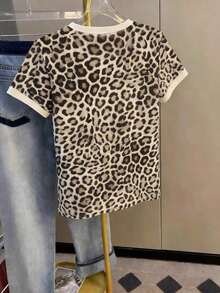 Camiseta casual de mujer de cuello redondo con estampado de leopardo clásico y contraste de color, diseño de estampado de leopardo vintage y contraste de color albaricoque, adecuado para el verano, moda, camiseta de moda, camiseta hermosa, regalo para hermanos, regalo para hermanas, regalo para mamá, regalo del Día de la Madre, top casual pero de moda - Caqui - Ver 2