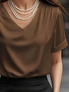 1 pieza Blusa de mujer de unicolor de satén con cuello en V y manga corta, elegante y de moda para uso diario, oficina, hogar, citas, primavera/verano, color negro casual - Marron oscuro - Ver 4