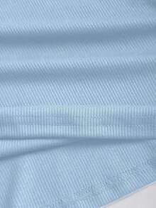 Camiseta de manga corta de unicolor con recorte de encaje de ojal semi-abierto para mujer, estilo urbano - Celeste - Ver 4