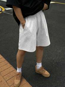 1件青少年男孩純色休閒戶外運動通勤極簡短褲（實際尺寸偏小，建議根據圖片訂購大一號） - 淺灰色 - 查看 6