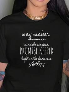 Talla grande, camiseta cristiana de talla grande para mujer - Hacedora de caminos, hacedora de milagros, cumplidora de promesas, luz en la oscuridad, túnica suave de cuello redondo con letras en blanco y y diseño religioso geométrico, uste cómodo, ropa de fe lavable a máquina, adecu para usar - Negro - Ver 2