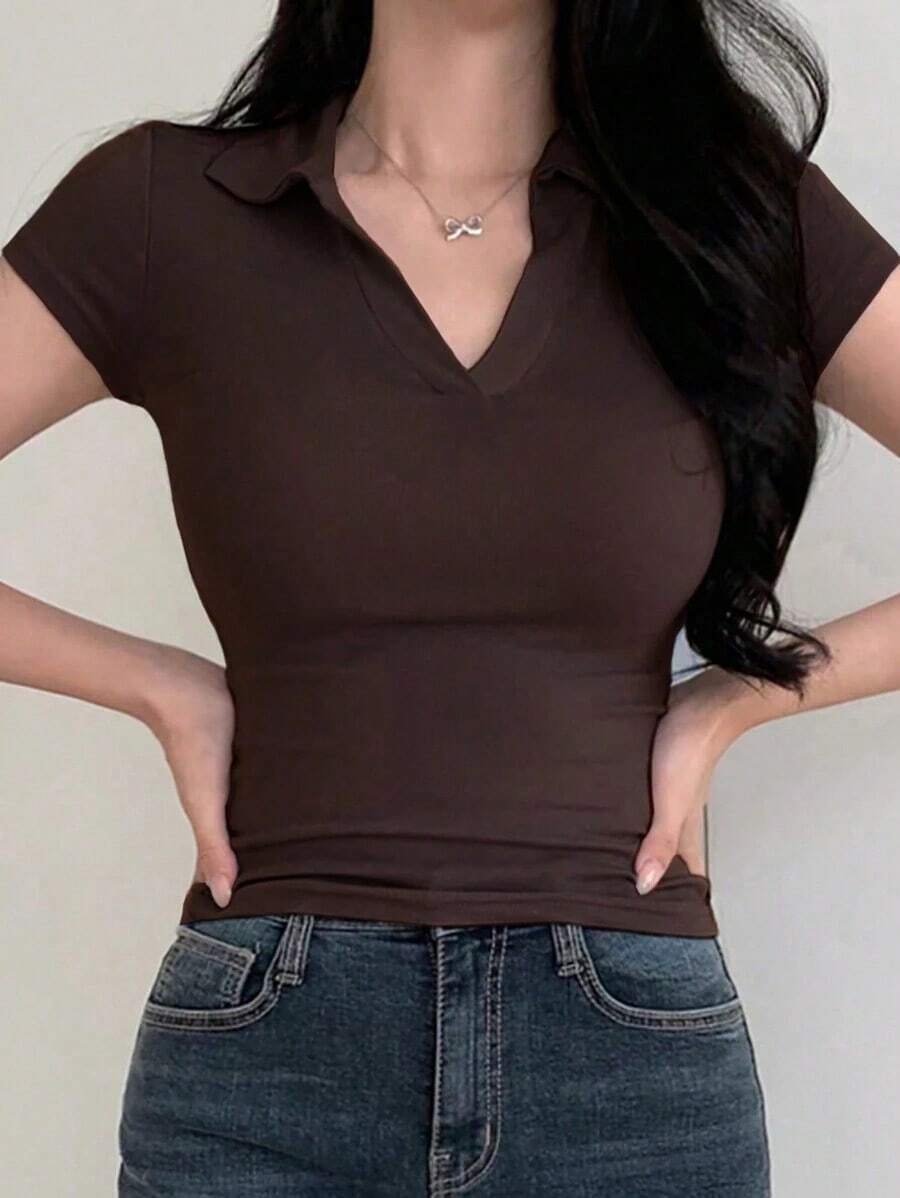 Camiseta polo de manga corta de ajuste ceñido de unicolor para mujer, casual de verano, casual de negocios, tops estilo universitario para mujer - Marrón - Ver 1
