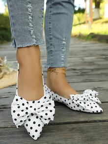 1 Par de Sapatos Femininos de Bico Fino com Decoração de Laço e Bolinhas, Forro Confortável, Slip-On Elegante e Versátil para Uso Diário e Passeios - Branco - Visão 4
