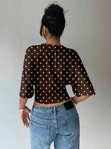 Blusa de verano para mujer con diseño de manga murciélago, cuello redondo, fruncido y estampado floral de tinte de agua en tonos cálidos, ideal para playa/vacaciones, un look casual, minimalista y elegante - Marrón 2 - Ver 2