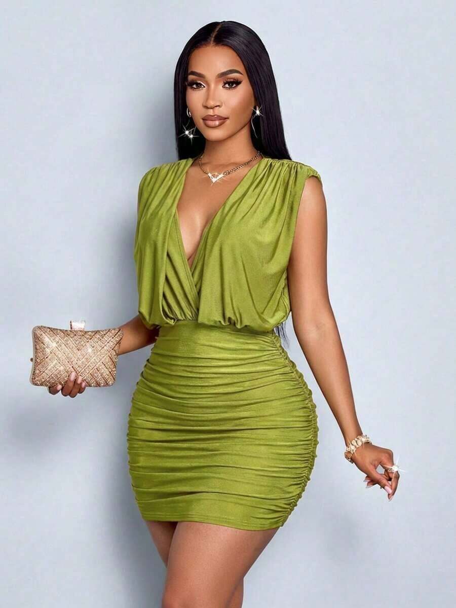 Vestido corto de punto con pliegues y cuello en V profundo sin mangas de unicolor, elegante y casual para uso diario, nuevo estilo. Vestido ajustado con pliegues de tela de punto para verano, ideal para Hawái, fiestas del té, estilo bohemio para la playa, conciertos, vacaciones tropicales. - Verde - Ver 1