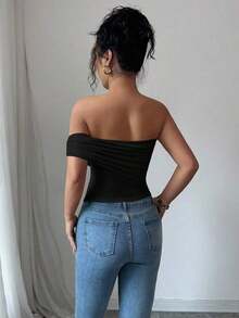 Blusa de verano para mujer con hombros decorados con botones y bajo asimétrico elegante - Negro - Ver 2