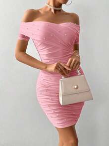 Vestido ajustado para mujer con hombros abiertos, manga corta y adornos con cuentas - Rosa - Ver 4