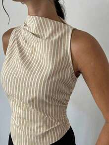 Blusa de satén con cuello plisado, sin mangas, elegante y minimalista para oficina, con dobladillo puntiagudo - Caqui - Ver 6