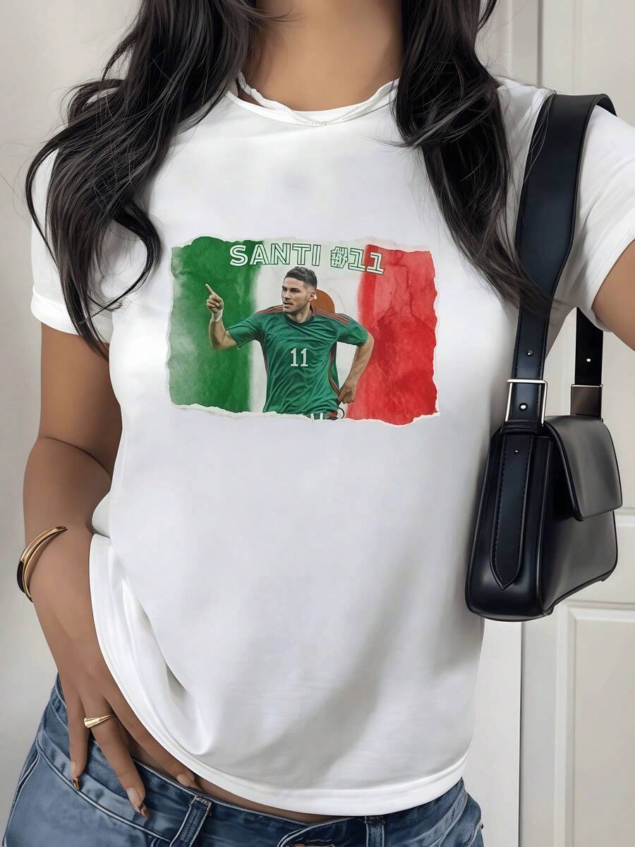 Mexican Flag Waving Behind A Player Showing Passion, Pride And National Strength With Number Eleven Symbolizing Energy And Determination. Women's Casual Modern Comfortable T-Shirt For Everyday Wear - 白色 - 查看 1
