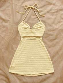 Vestido mini con textura, escote en V, decoración de estrella de mar metálica, cuello con lazo, espalda descubierta, ideal para vacaciones, citas, té de la tarde, días festivos, festivales de música, estilo bohemio - Amarillo - Ver 2