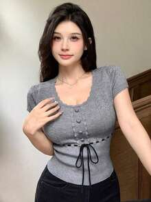 Blusa de punto con mangas cortas, empalme de corazón y cordón de ajuste para mujer - Gris - Ver 7