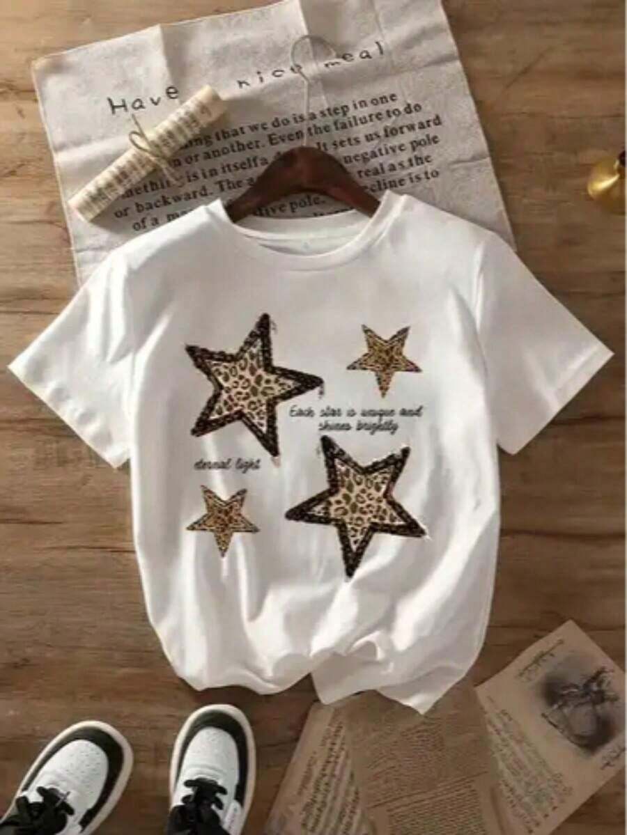 Women's Short Sleeve T-Shirt Autumn-Winter 2025 - Round Neck, Relaxed And Versatile Cut With A Modern Star Print. Soft And Lightweight Fabric With Excellent Drape, Perfect As The Base For A Casual Or Playful Look. Women's Blouses, Women's T-Shirts, Casual Blouses For Ladies - 白色 3 - 查看 1