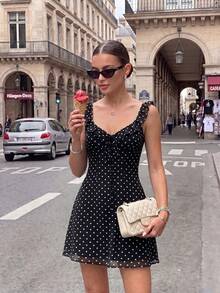 Vestido mini ajustado con cuello en V y volantes de estilo retro francés de verano para mujer Vuslat, adecuado para playa, vacaciones, uso diario, citas, tardes de té y salidas de verano - Negro - Ver 3