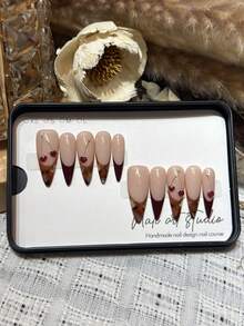 10 miếng dán móng tay thủ công, hình hạnh nhân, màu nude, họa tiết da báo caramel, kiểu móng Pháp, thiết kế quả anh đào 3D, decal nghệ thuật móng tay cao cấp, sang trọng phù hợp cho nữ, có thể tháo rời và tái sử dụng. - Nhiều màu - Xem 9