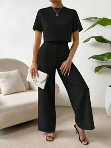 Camisa crop unicolor & Pantalones de pierna ancha - Negro - Ver 3