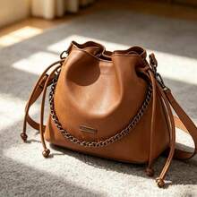 Women's Bucket Bag With Crossbody Chain Strap - Casual And Versatile Style - Granate - Ver 2
