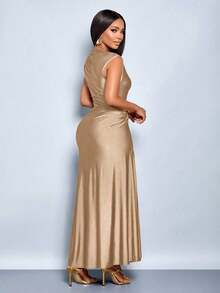 Vestido elegante de mujer con decoración de metal de unicolor, ajuste delgado, adecuado para el uso diario, compras, fiestas y reuniones - Caqui - Ver 2