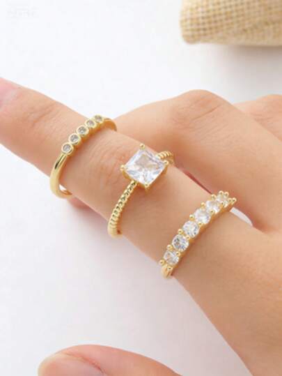 Bộ 3 chiếc nhẫn zirconia hở xếp chồng mạ vàng, kiểu dáng thanh mảnh vuông tròn đính pha lê, dành cho nữ.