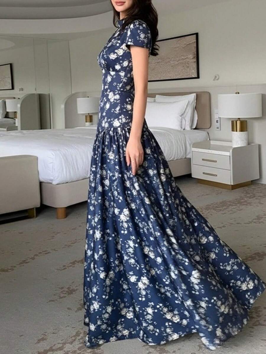 Spring 2026 Maxi Dress, Loose Fit With Floral Print, Elegant And Modern Style - Blue - View 1