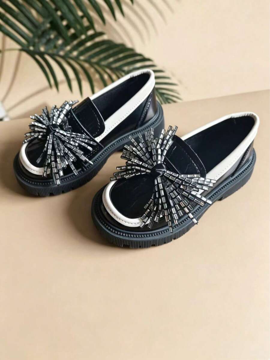 1 Pair Children Girls' Round Toe Platform Black Loafers, 2025 Spring/Autumn New Arrival, Fashion Shiny Rhinestone & Pearl Bow Decor, Soft Comfortable PU Leather, Suitable For Daily, School, Party Wear - Black - View 1