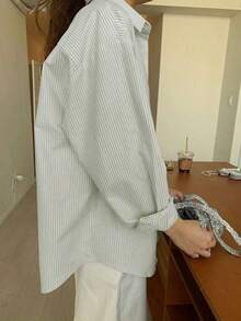 Camisa de manga larga con bolsillo y hombros caídos a rayas verticales, ropa de otoño - Verde - Ver 2