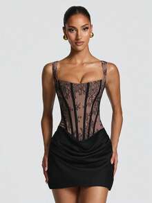 Vestido ajustado con cuello cuadrado, estampado de encaje y cintura con hueso moldeador, estilo europeo elegante de verano, favorecedor y moderno para mujer - Negro - Ver 1