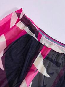 Traje de baño de una pieza con tirantes finos, cuello bajo y estampado de jacquard verde, talla grande talla, con pareo como conjunto de traje de baño de 2 piezas para vacaciones informales - Rosa - Ver 4