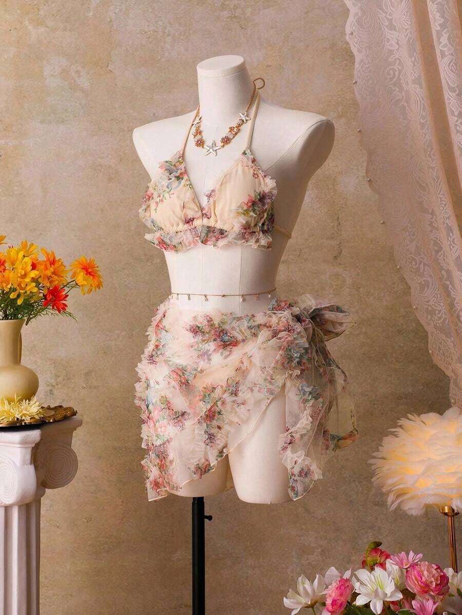 Bellisia Conjunto de traje de baño glamuroso de 3 piezas para mujer: top triangular, top con tirantes finos y espalda descubierta, falda acampanada con volantes y lazo al frente, bikini de alta calidad para vacaciones - Multicolor 3 - Ver 1