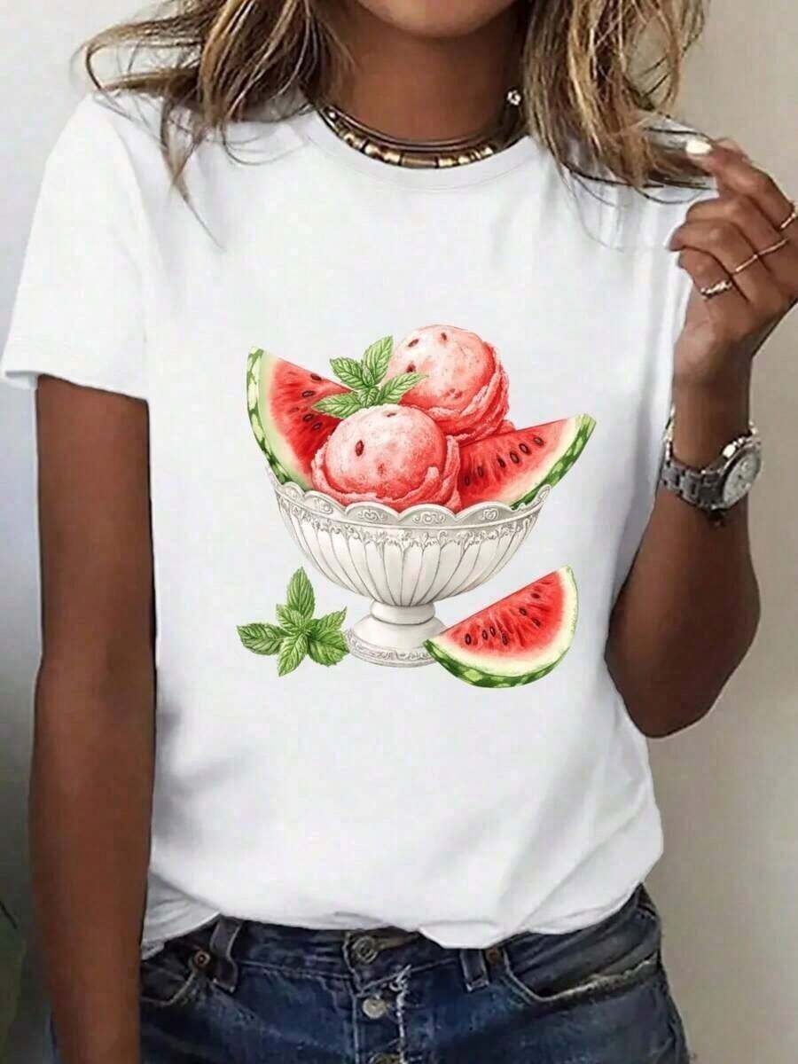 Fashion Printed T‑Shirts for Women, Oversized Streetwear Tops, Comfortable and Stylish All‑Match Summer TeesCamiseta Boho Chic Oversized para Mujeres - de Manga Corta con Estampado de Rodaja de Sandía Blanca y Hojas, Blusa Casual de Verano de Cuello Redondo y Ajuste Holgado, Transpirable 200gsm para Atuendos de Playa, Picnic y Vestimenta Casual con Estampado de Arte Único, Temporada de Primavera/Verano, Sin Relleno, Estilo Pullover, Ajuste Relajado, Diseño de Sandía Juguetón, Artículo de Almacén Local para Mujeres, y Blusa para Mujeres, Ropa de Mujeres de Almacén Local, Camiseta de Cuello en V para Mujeres, de Verano para Mujeres, Camisa de Otoño para Mujeres, Blanco para Mujeres, DamaSuitable for women - Blanco - Ver 1