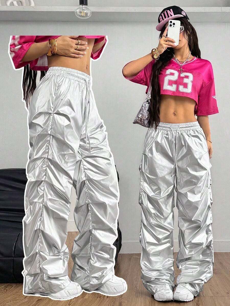 Pantalones largos rectos de pierna ancha de parachute plateados con revestimiento de PU para Y2K con cintura elástica y bolsillos - Plateado - Ver 1