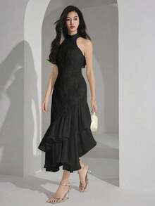Vestido midi elegante de mujer con cuello halter, bajo con volantes y patchwork de jacquard - Negro - Ver 5
