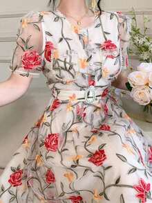 Vestido elegante de encaje de alta calidad con cintura ajustable, bordado, de estilo coreano suave y elegante - Blanco - Ver 4