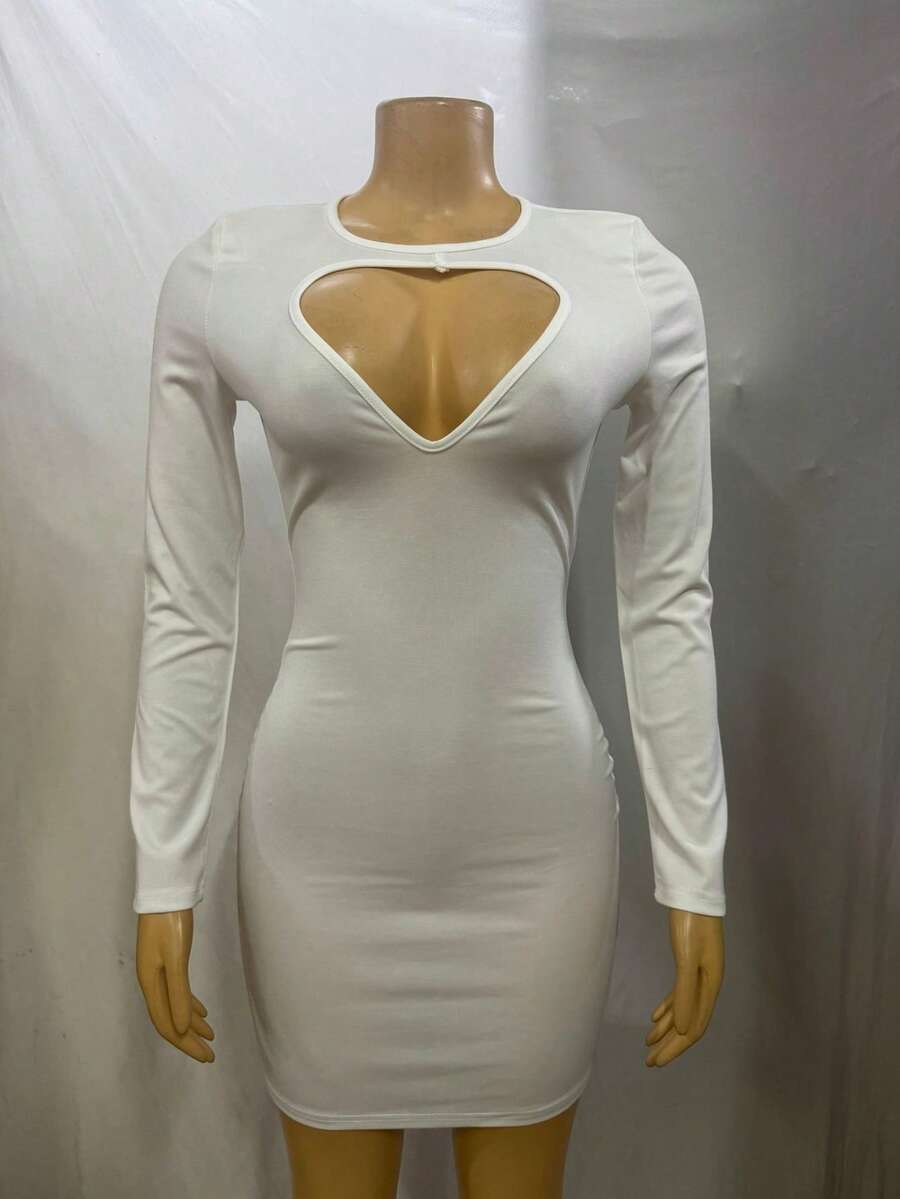 Vestido de mujer mini bodycon con corte en corazón en el pecho, manga larga elástica, disponible en rojo y gris oscuro, tejido ajustado de punto, estilo sexy y elegante ideal para fiestas, clubes nocturnos y celebraciones de San Valentín - Blanco - Ver 1