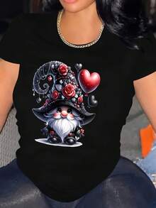Women's Christmas Graphic T-Shirt With Gnome - Black Hat Design With Red Roses And Heart Balloon, Casual Short Sleeve Crew Neck Summer T-Shirt, Machine Washable, Gray, For Christmas Parties And Casual Outings, Festive Clothing, Non-See-Through Fabric - 黑色 - 查看 7