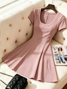 Vestido minimalista de unicolor con cuello cuadrado, mangas cortas y cintura ceñida para mujer - Rosa - Ver 3