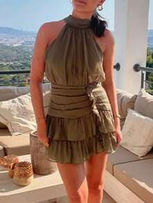 Vestido corto francés primavera 2026, color liso plisado con cordón, elegante - Verde - Ver 2