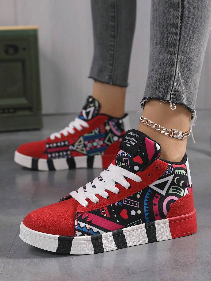 Zapatos de lona de caña alta para mujer, zapatos de estudiante de patinaje con diseño geométrico de graffiti de patrón aleatorio, zapatos casuales versátiles con diseño único, adecuados para primavera y otoño - Rojo - Ver 1