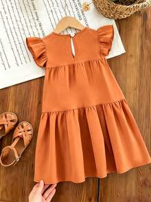 Robe fleurie légère pour l'été pour filles, avec décoration de marguerite au crochet 3D et manches évasées ludiques, jupe ample plissée multicouche, convient aux filles de 4 à 7 ans pour un usage quotidien et les vacances - Orange - Voir 3