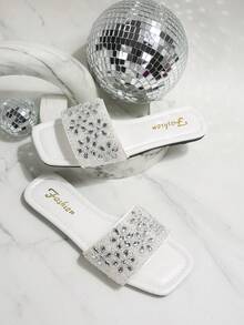 New Arrival Plus Size Luxury Anti-Slip Square Toe Mule Slippers With Rhinestone & Pearl Decor, Fashionable & Versatile For Beach & Resort Wear - White - View 7